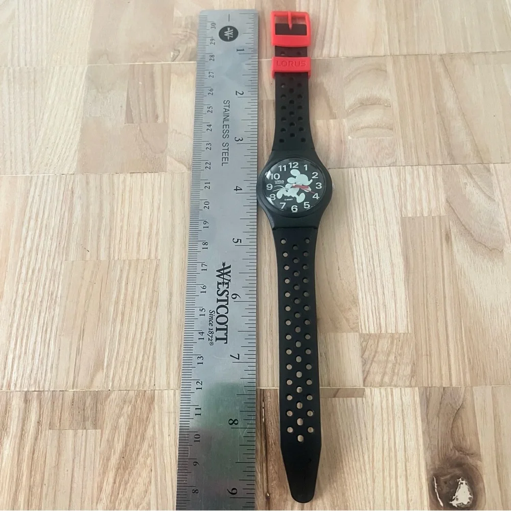 Lorus Disney Mickey Mouse black glow in the dark watch NEW BATTERY